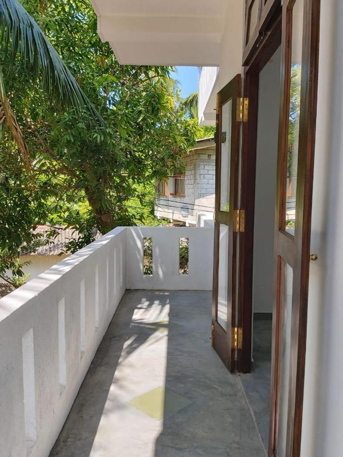 Anusha Apartment 15 Homestay Galle Bagian luar foto