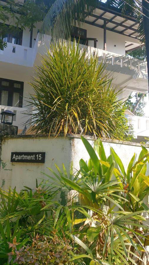 Anusha Apartment 15 Homestay Galle Bagian luar foto