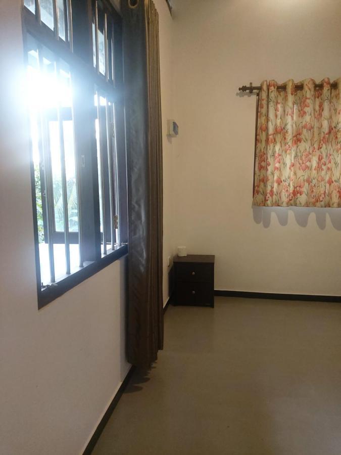 Anusha Apartment 15 Homestay Galle Bagian luar foto