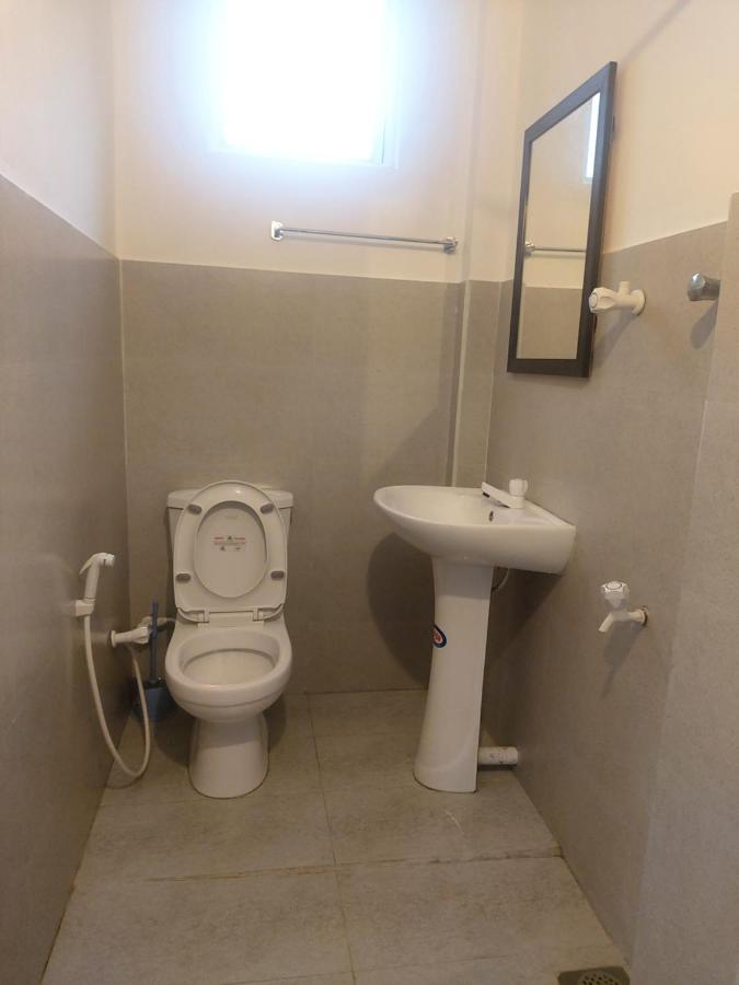 Anusha Apartment 15 Homestay Galle Bagian luar foto