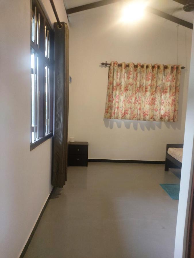 Anusha Apartment 15 Homestay Galle Bagian luar foto