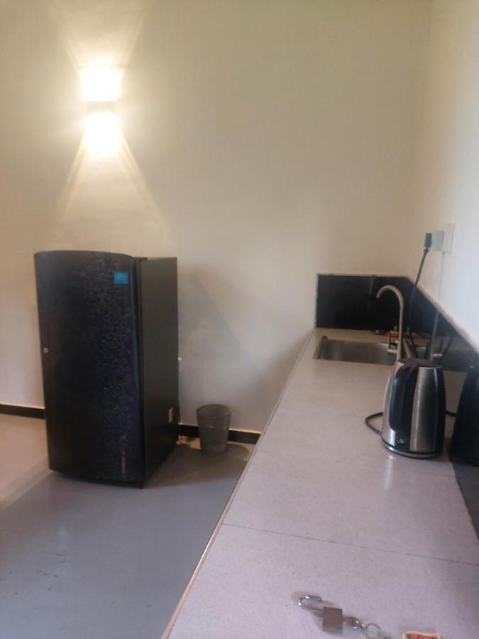 Anusha Apartment 15 Homestay Galle Bagian luar foto