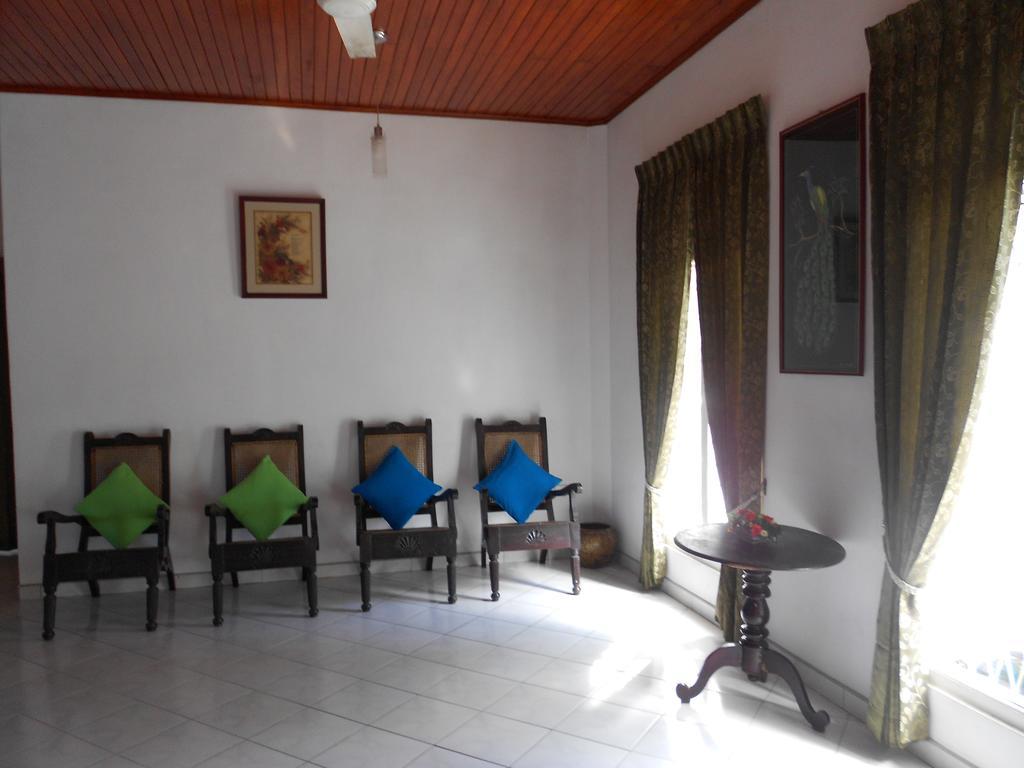 Anusha Apartment 15 Homestay Galle Bagian luar foto