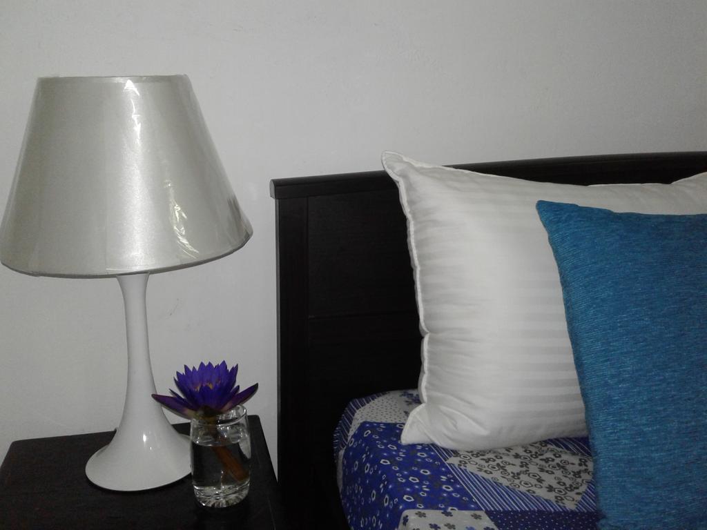 Anusha Apartment 15 Homestay Galle Bagian luar foto