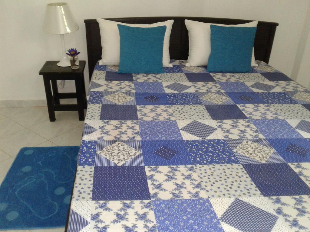 Anusha Apartment 15 Homestay Galle Bagian luar foto