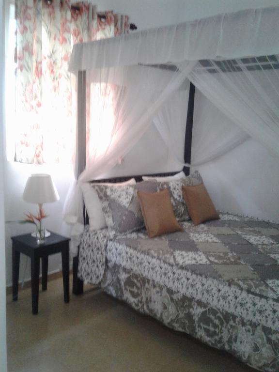 Anusha Apartment 15 Homestay Galle Bagian luar foto