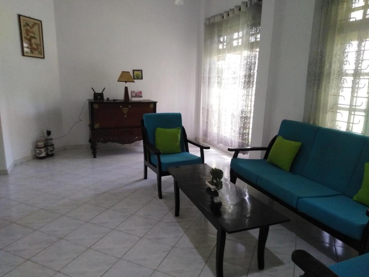 Anusha Apartment 15 Homestay Galle Bagian luar foto