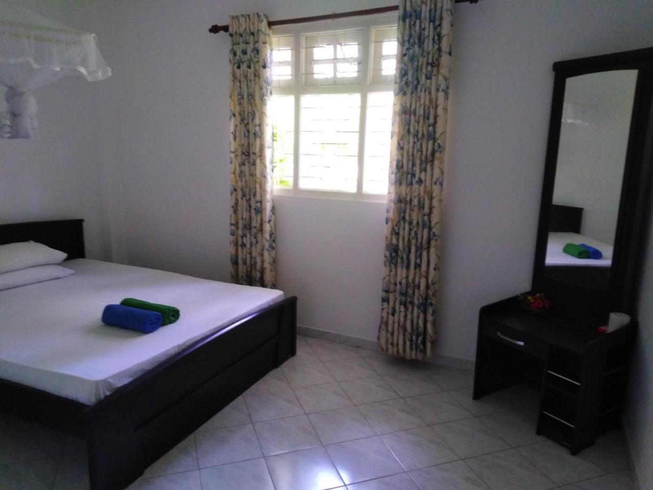 Anusha Apartment 15 Homestay Galle Bagian luar foto