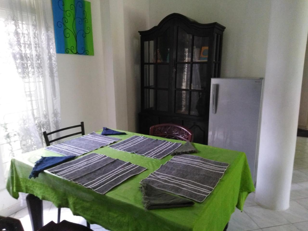 Anusha Apartment 15 Homestay Galle Bagian luar foto
