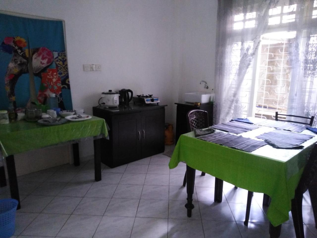 Anusha Apartment 15 Homestay Galle Bagian luar foto